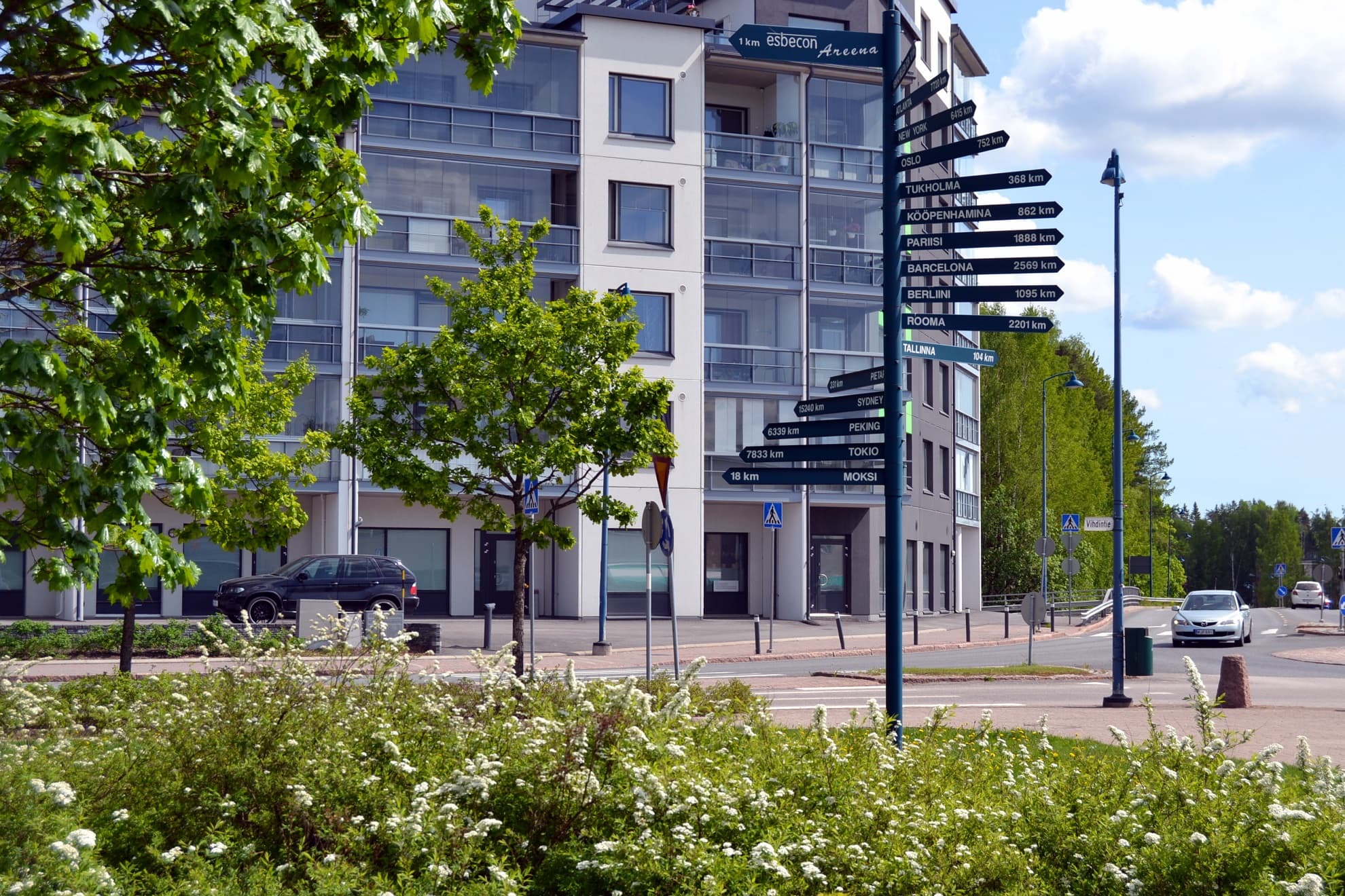 Räätälöityjä digitaalisia ratkaisuja yrityksesi tarpeisiin